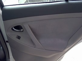2010 TOYOTA CAMRY, WHITE, LE, 2.5L, AT. Z25986